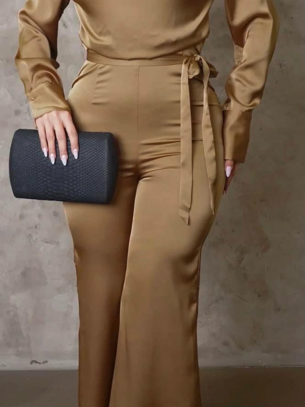 High-Waist Wide-Leg Satin Pants in Camel